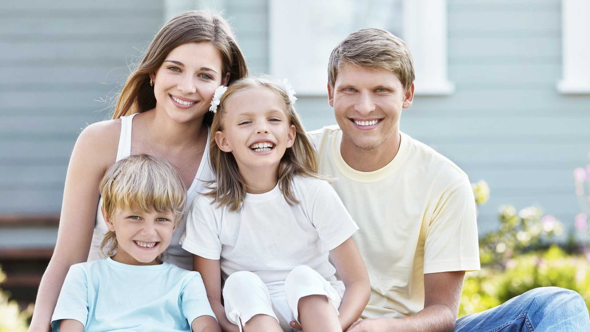 Happy Family Pics