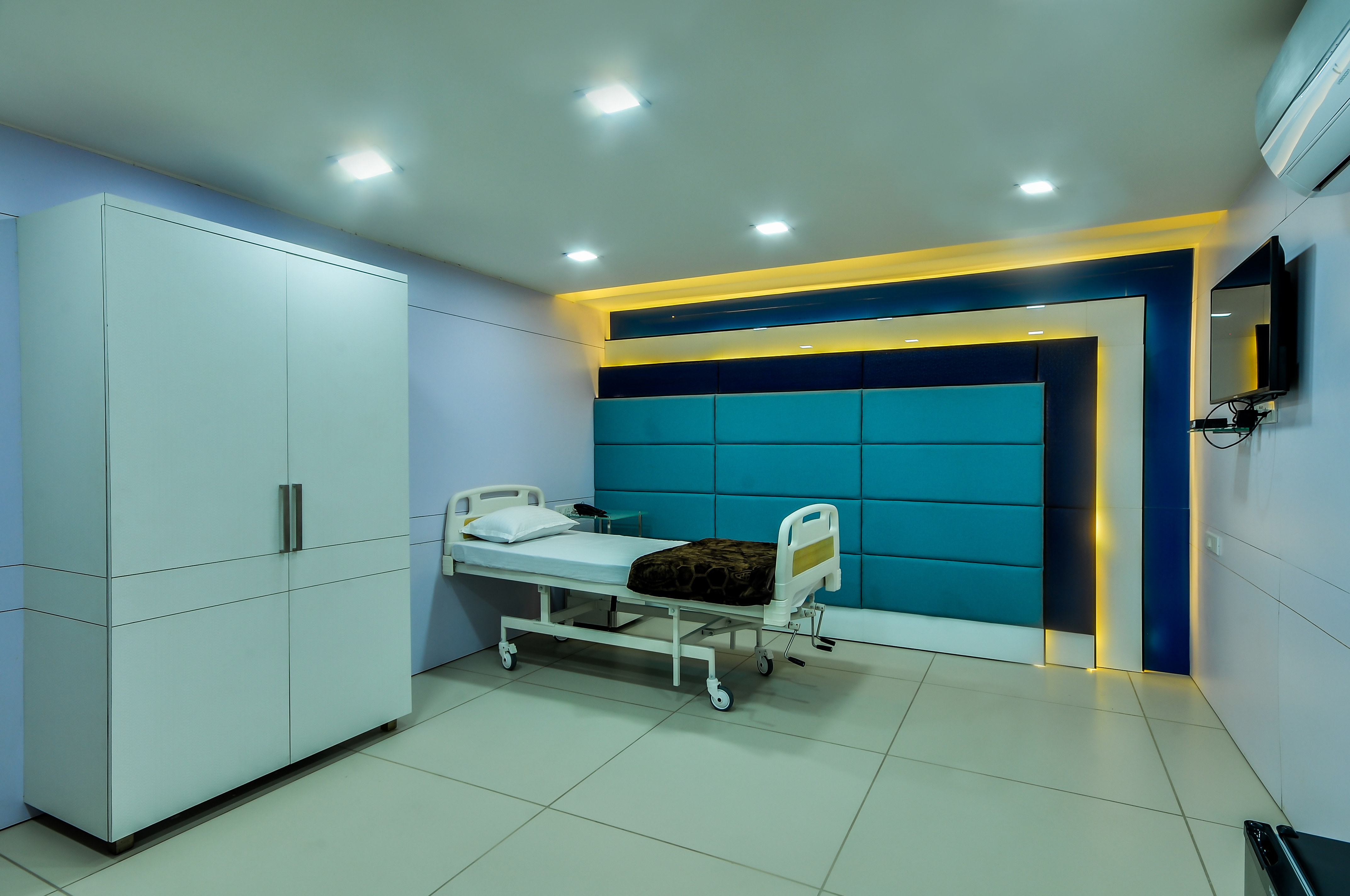 GIOSTAR Stem Cell Hospital Guest Room 204
